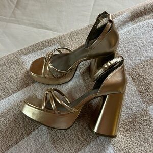 GOLD PLATFORM HEELS